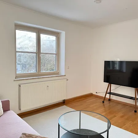 2 Bed 4 Persons In Laim Apartamento *