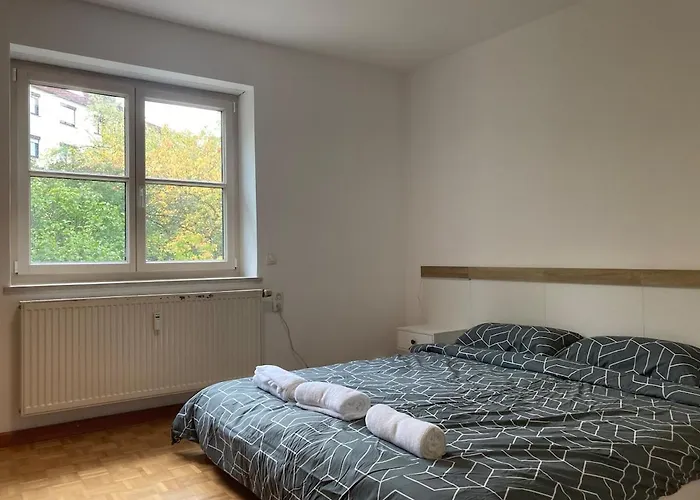 2 Bed 4 Persons In Laim *