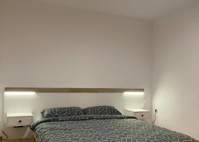 2 Bed 4 Persons In Laim * Munique