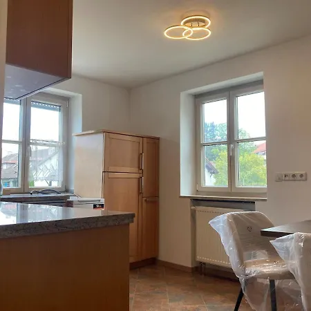 2 Bed 4 Persons In Laim דירה *